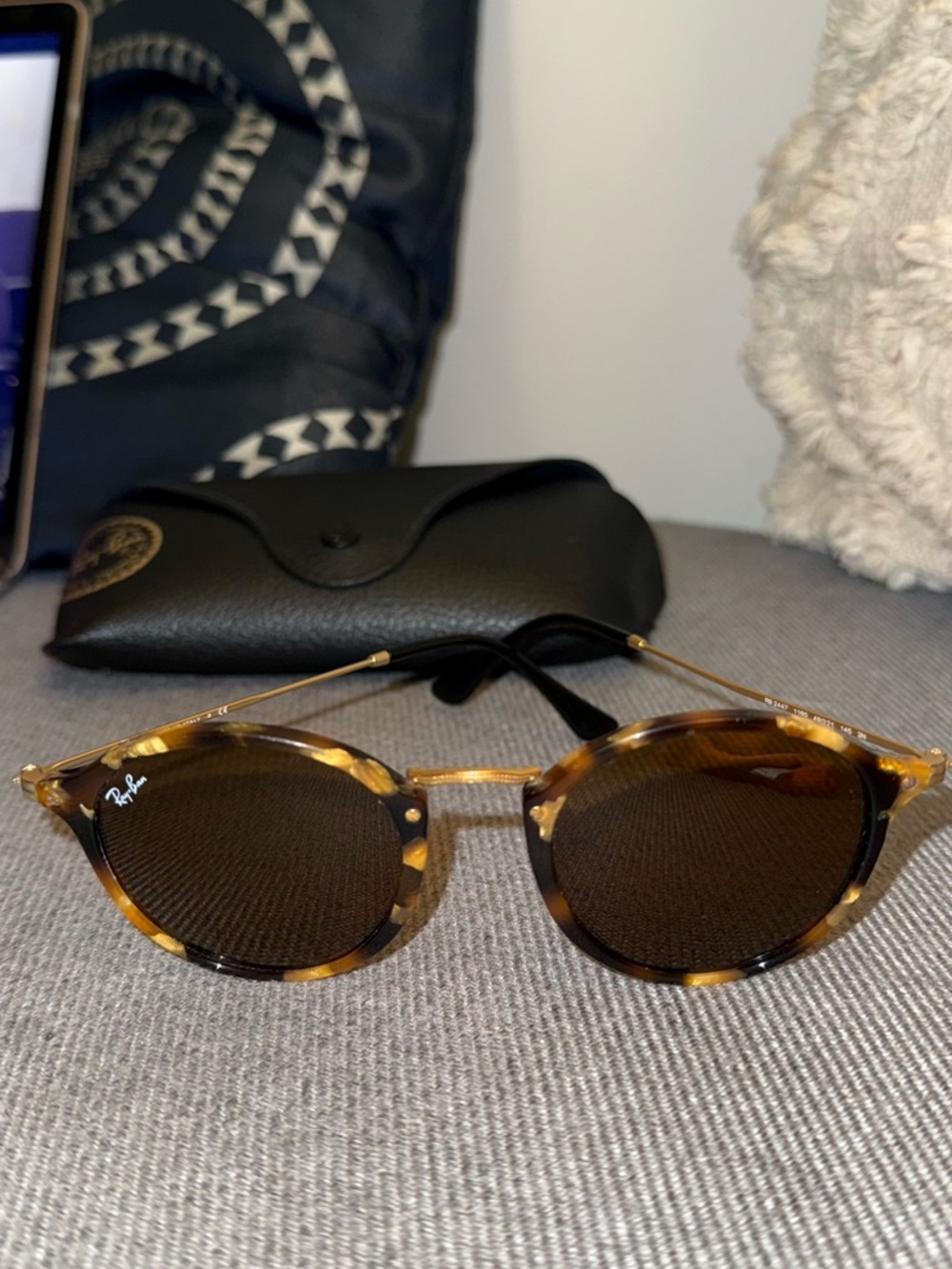 Ray-Ban Round Tortoiseshell Sunglasses Brown Lenses